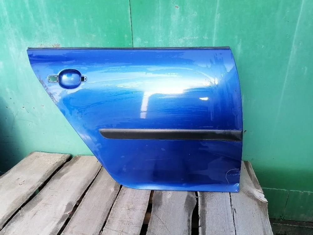 Дверь задняя правая Volkswagen Golf GTI V (2004—2008)