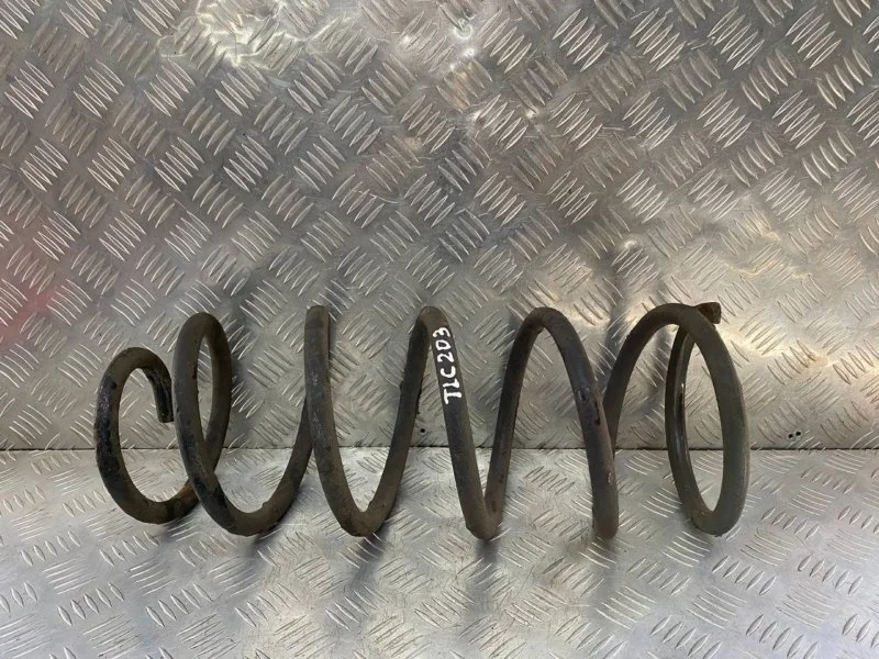 Пружина задняя Toyota Land Cruiser 200 (2008-2021) 2010 4823160A40 4.5 D 1VDFTV