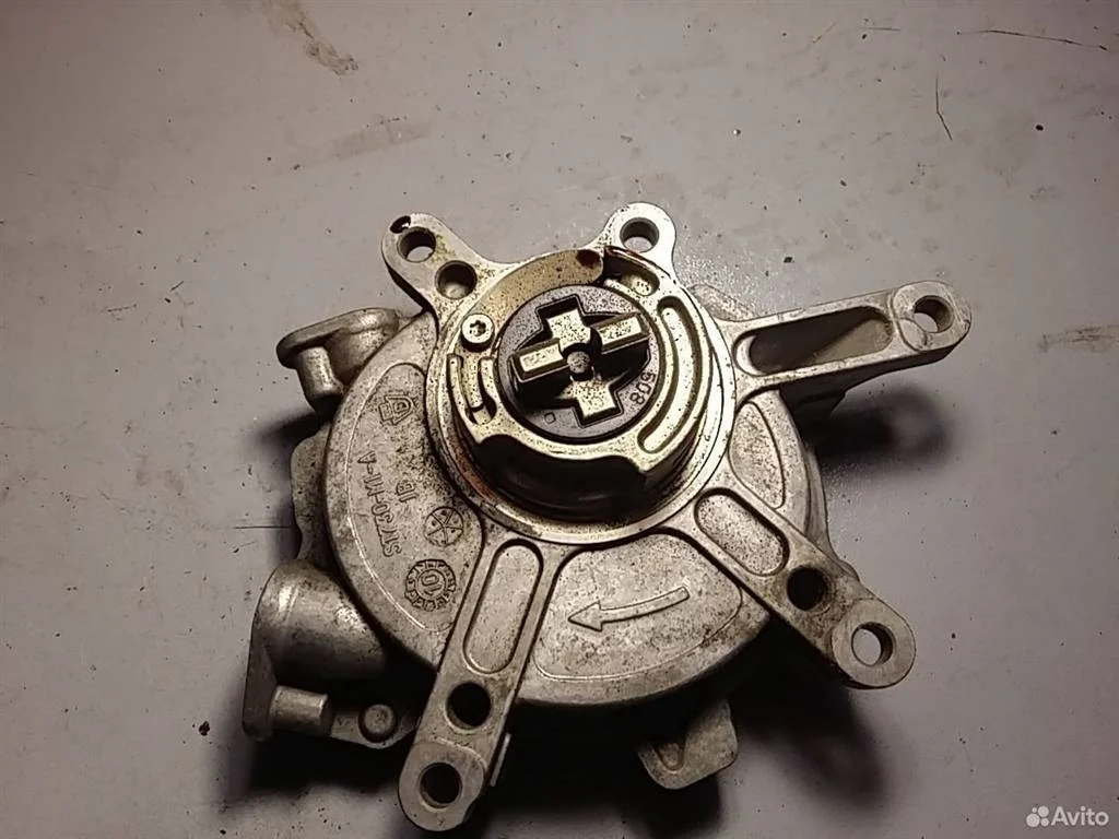 Насос вакуумный Mercedes-Benz S-класс W221 рестайлинг (2009—2013)