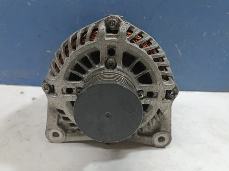 Генератор Nissan Qashqai 2010 23100JD200 J10 2.0 MR20DE 4WD