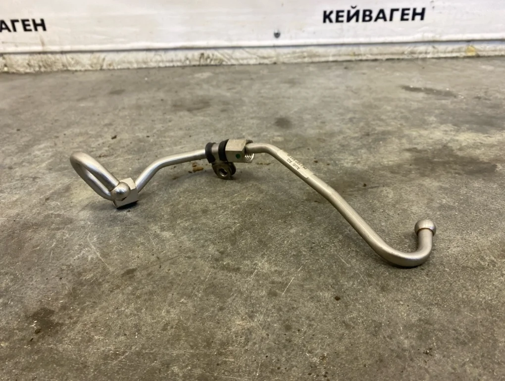 Трубка топливная Audi A4 2007 B8