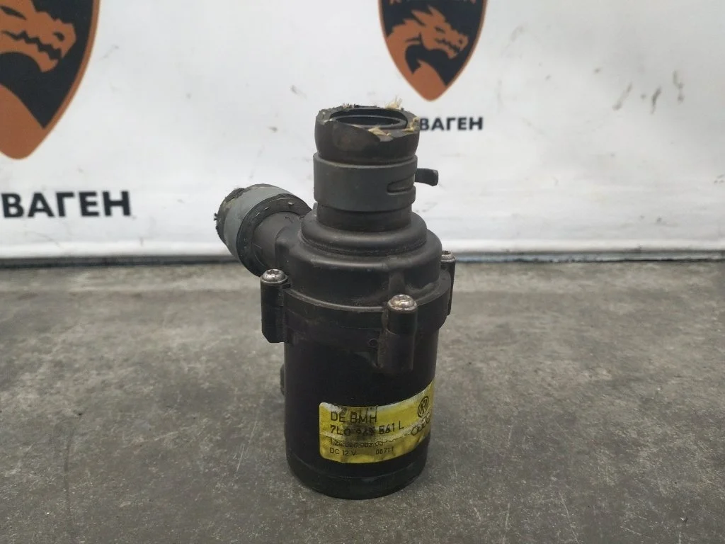 Дополнительный насос Audi Q7 2011 4L