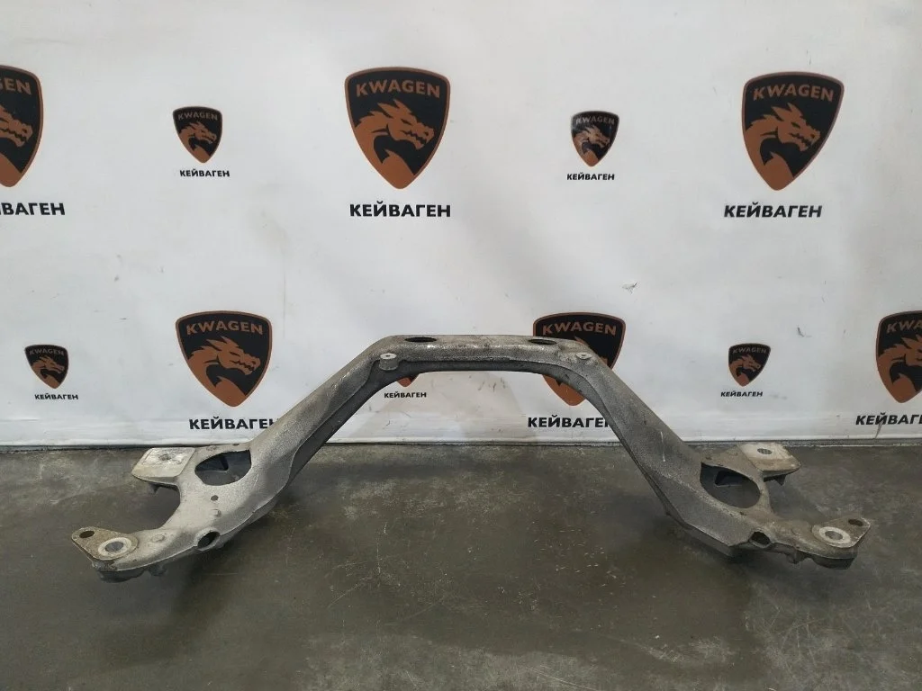 Балка подвески Volkswagen Touareg 2011 7P