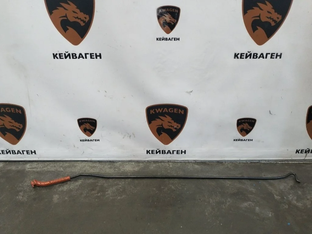 Упор капота Volkswagen Tiguan 2009 5N