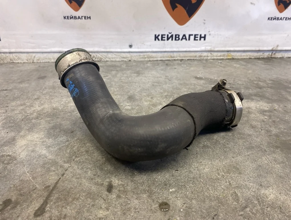 Патрубок интеркулера Audi Q7 2006 4L