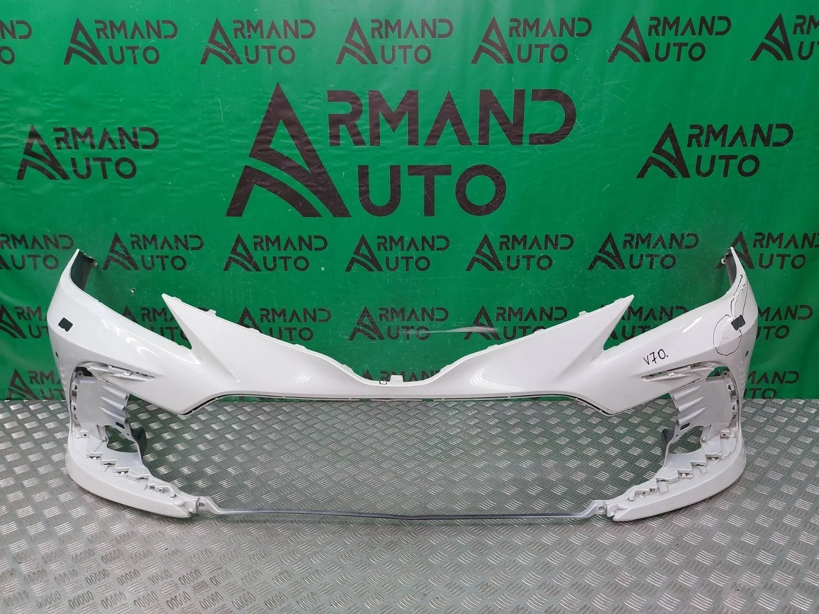 Бампер Toyota Camry 2020-нв 8 XV70