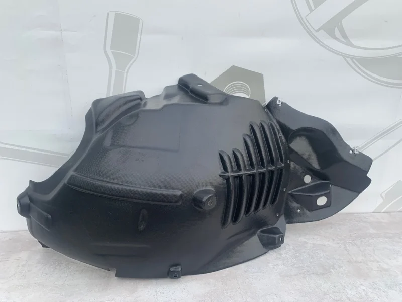 Подкрылок передний правый передняя часть Mercedes-benz W212