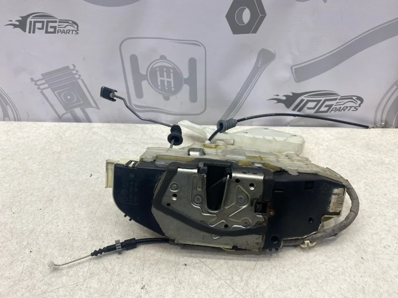 Замок задней левой двери Mercedes-benz 2007 W221