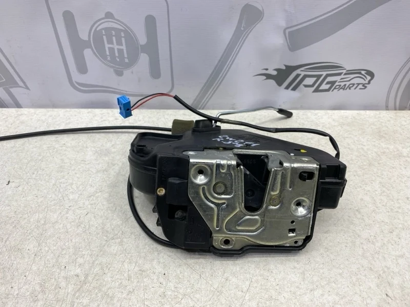 Замок задней правой двери Mercedes-benz 2007 W211