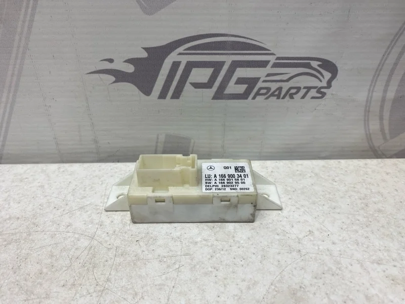 Блок регулировки угла наклона фар Mercedes-benz 2012 C204