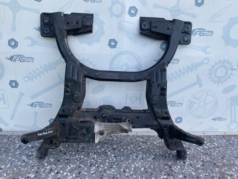 Подрамник передний Mercedes-benz 2014 W246