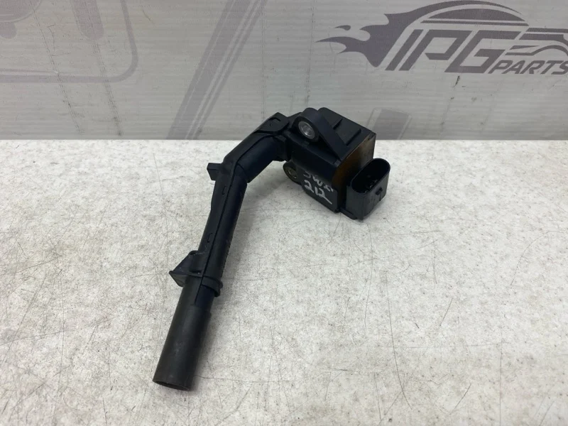 Катушка зажигания Mercedes-benz 2013 W212