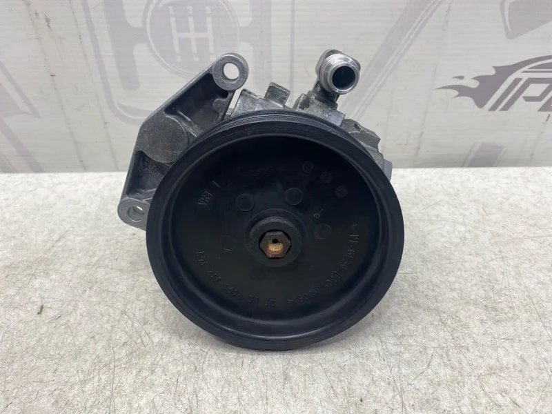 Насос гур Mercedes-benz W221