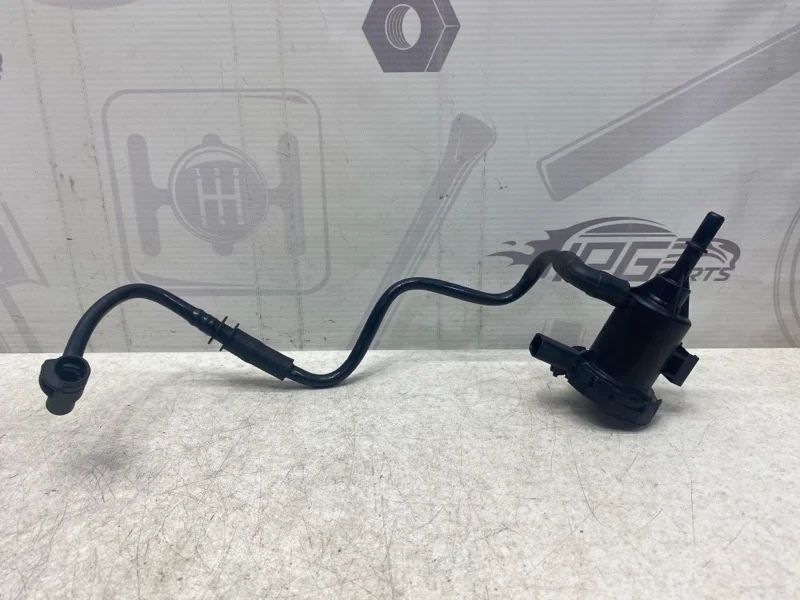 Клапан вентиляции топливного бака Mercedes-benz 2016 W246