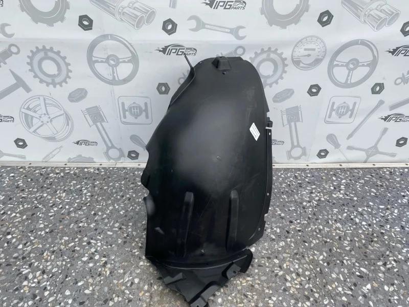 Подкрылок передний левый передняя часть Mercedes-benz ML W164