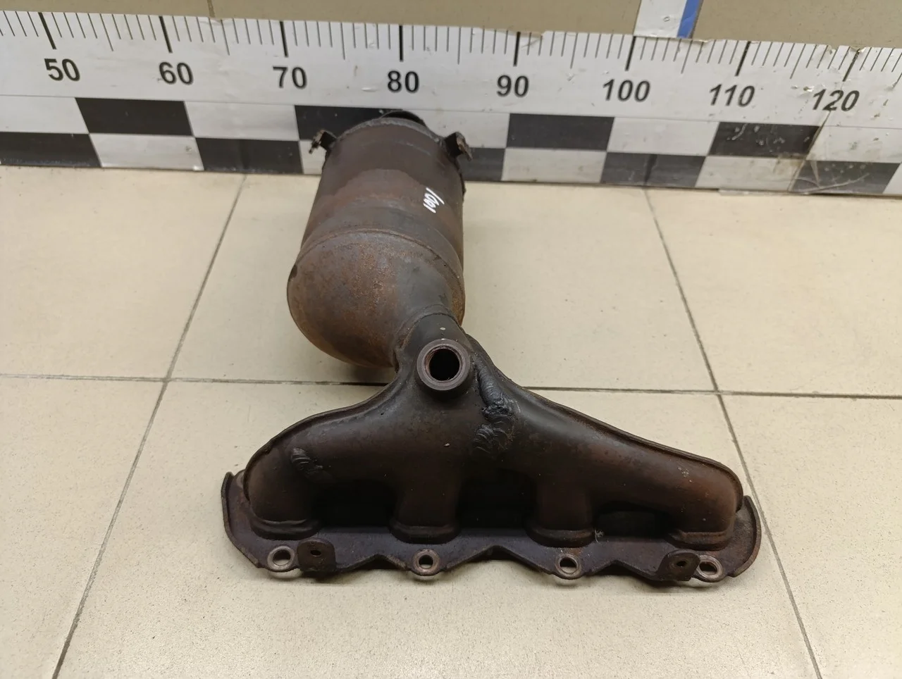 Коллектор выпускной Polo (Sed RUS) 2011>