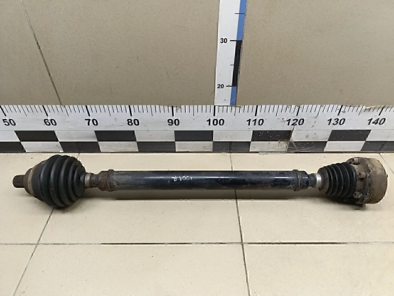 Полуось передняя правая Jetta 2011>