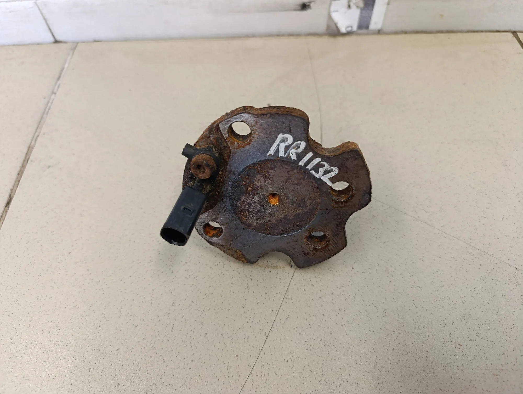 Цапфа (п.з.к.)  Polo (Sed RUS) 2011>