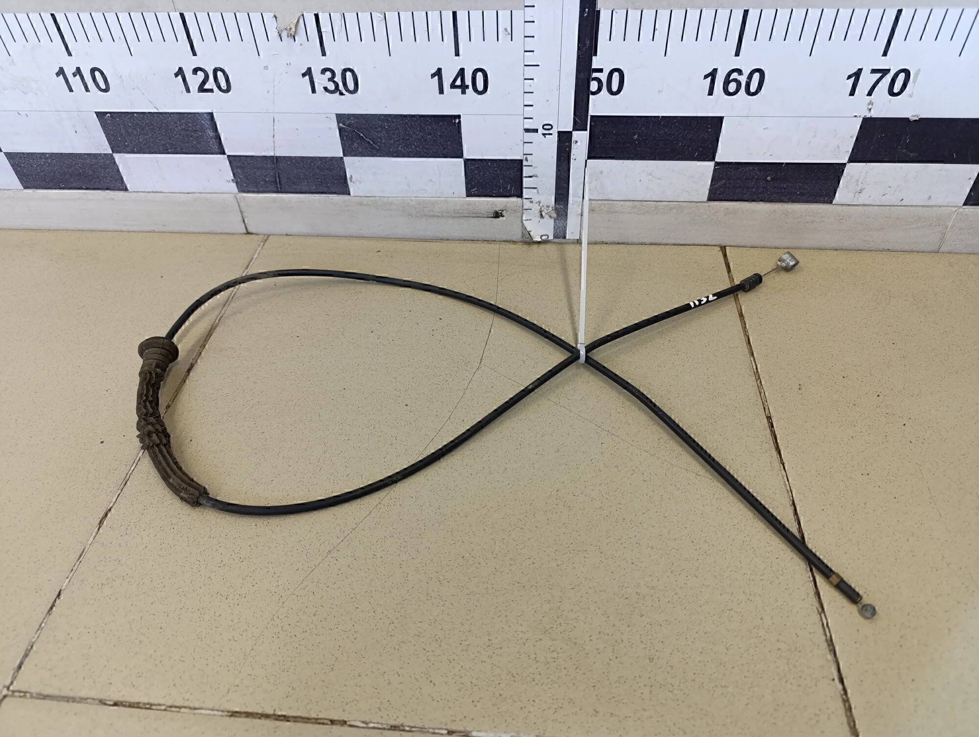 Трос открывания капота Polo (Sed RUS) 2011>