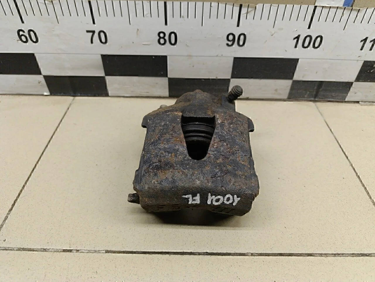 Суппорт передний левый A3 (8L1) 1996-2003