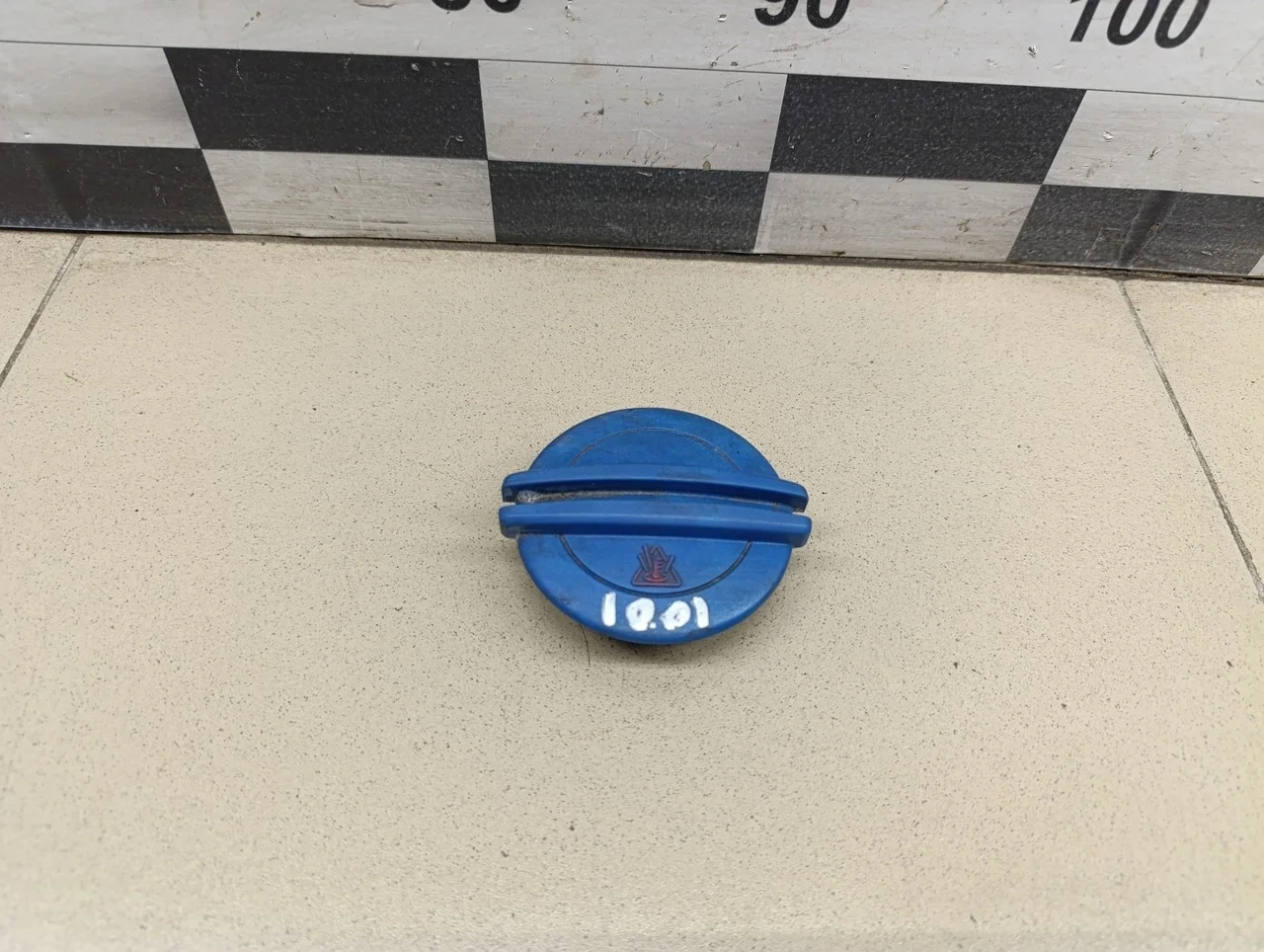 Крышка расширительного бачка A3 (8L1) 1996-2003