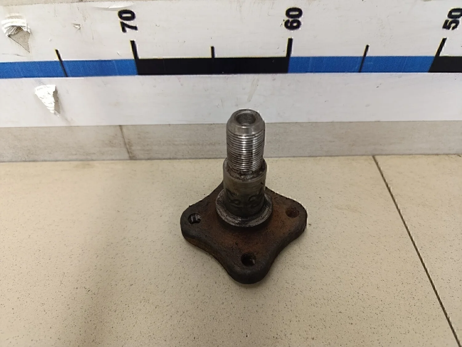 Цапфа (п.з.к.)  Clio/Symbol 1998-2008