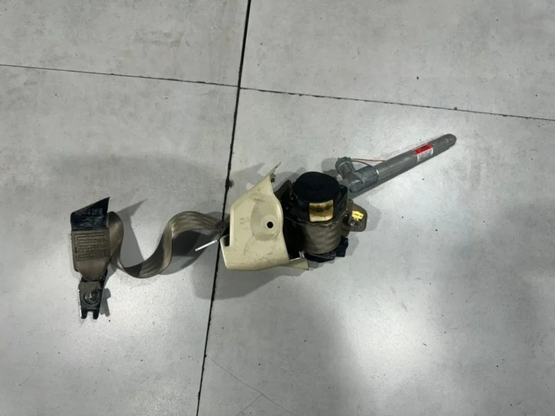 Ремень безопасности Volvo XC70