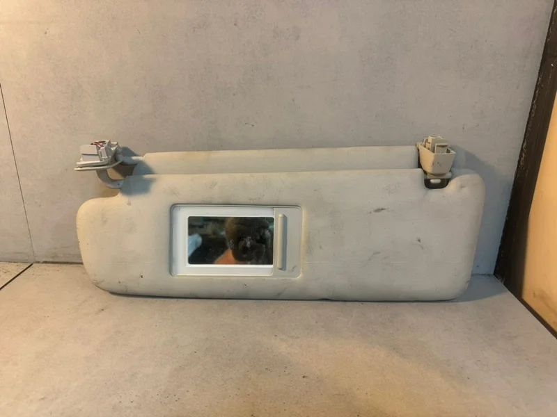 Козырек солнцезащитный Volkswagen Touareg 2012