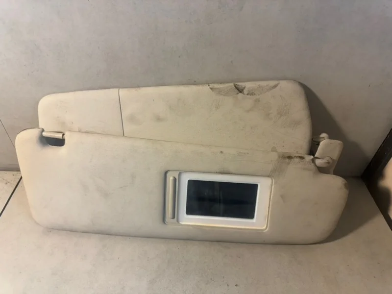 Козырек солнцезащитный Volkswagen Touareg 2012