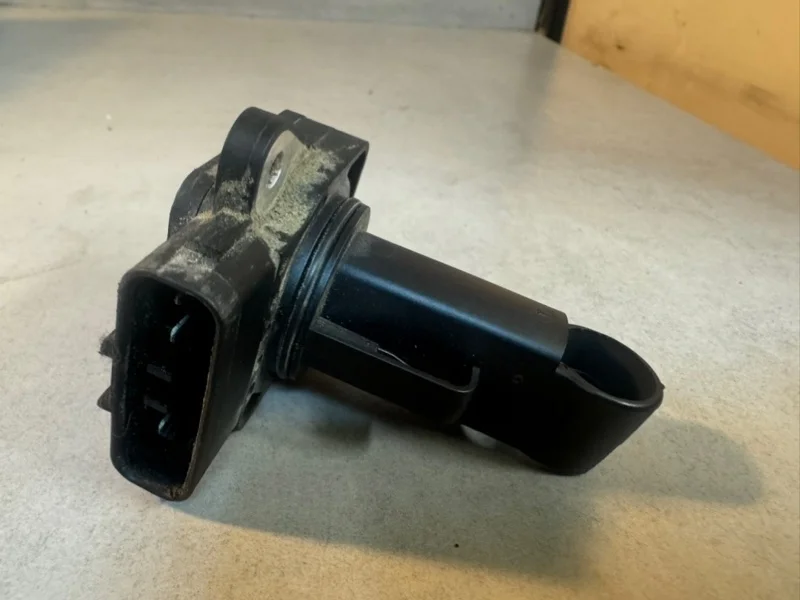 Датчик массового расхода воздуха Volvo S80