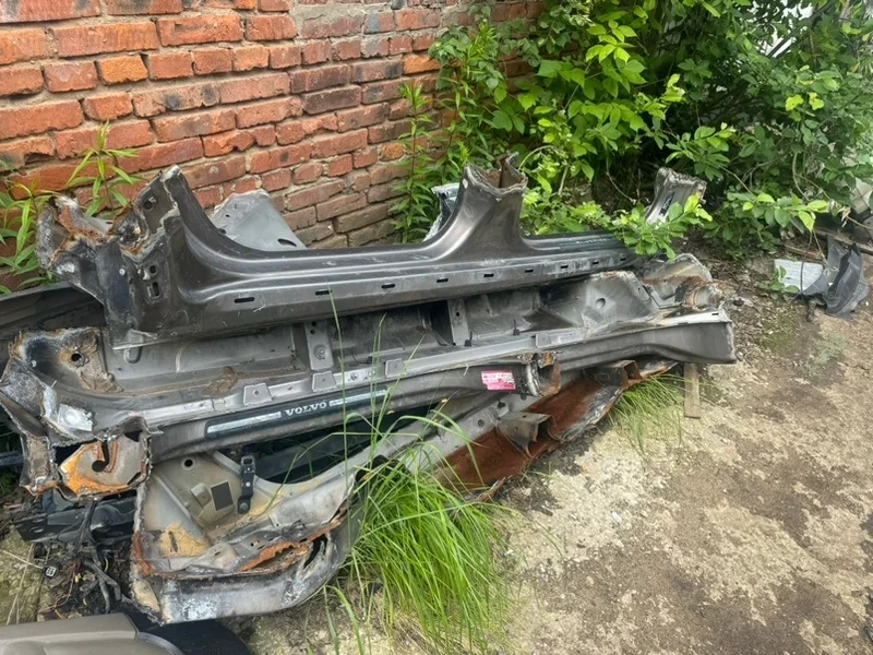 Порог кузова Volvo XC90