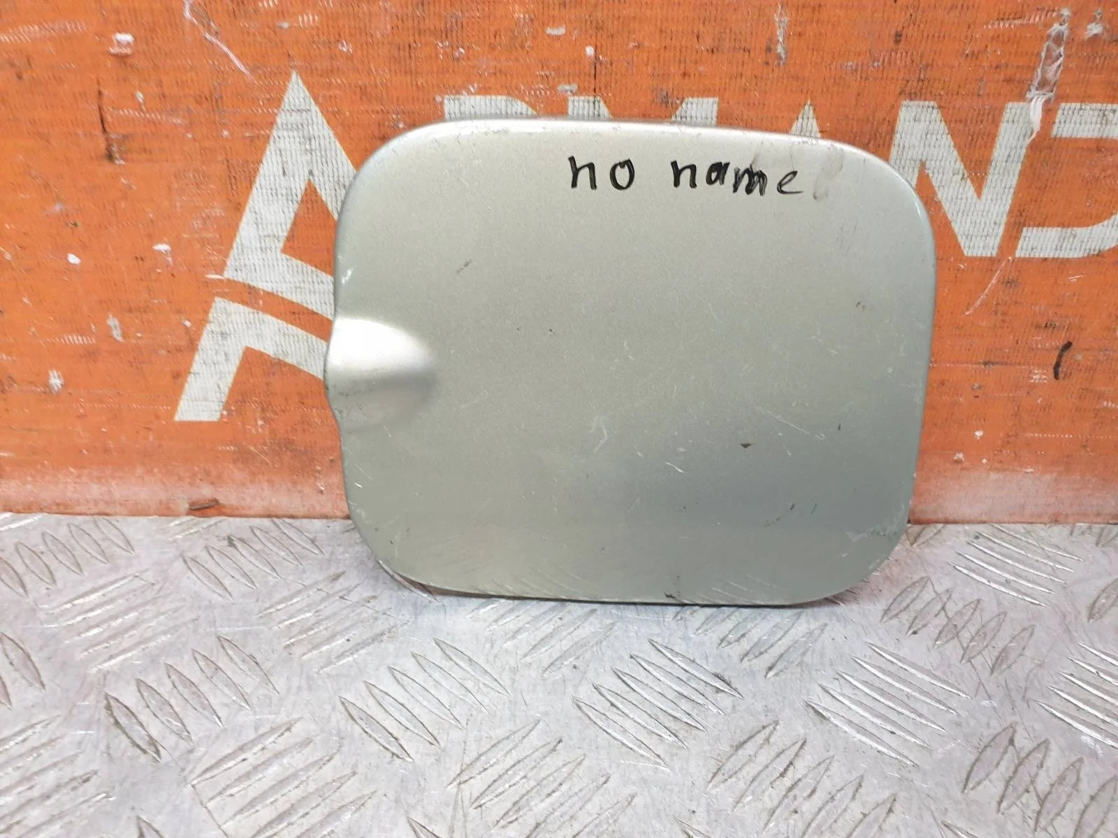 Лючок бензобака Renault Logan 2004-2015