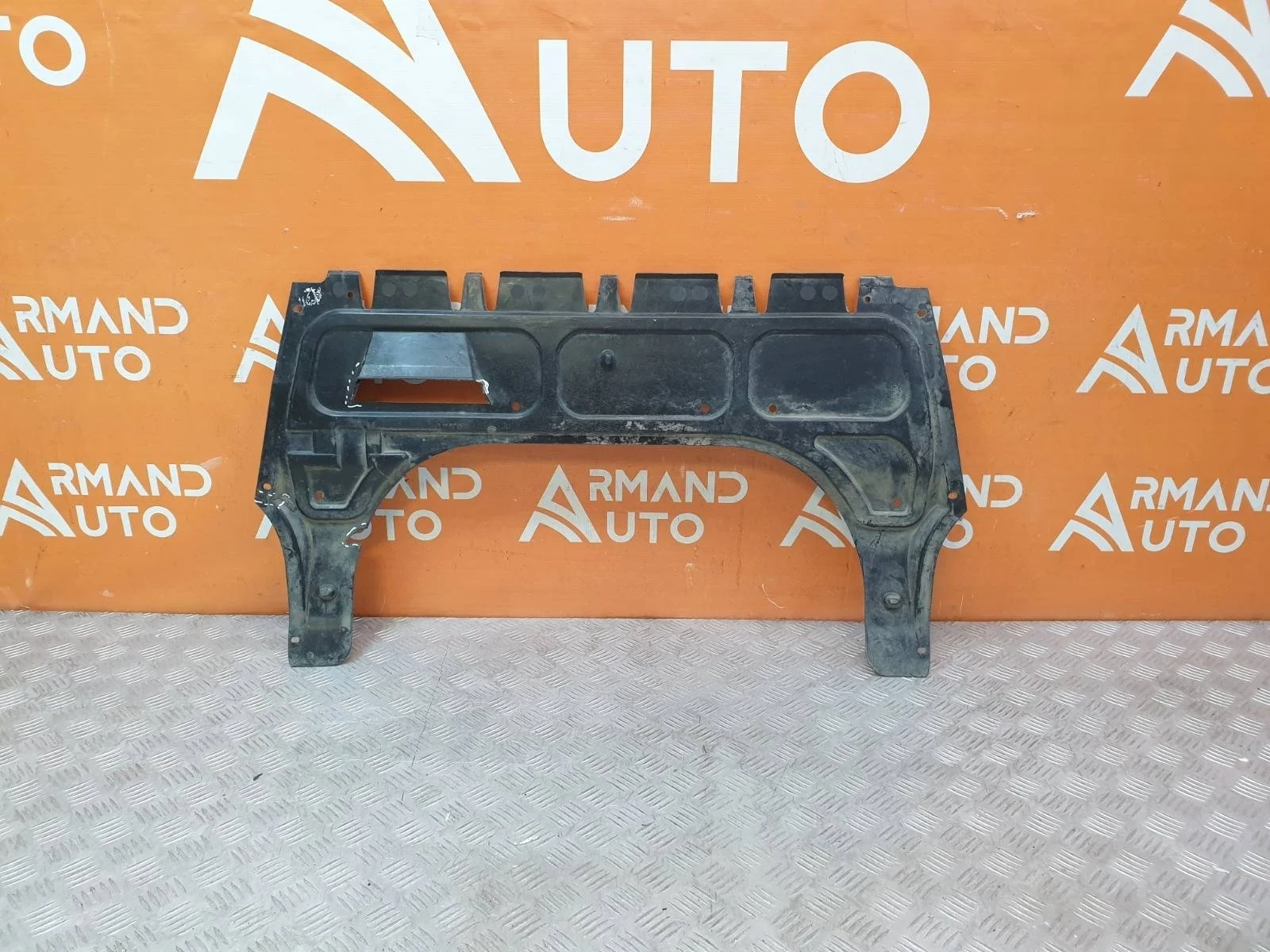 Пыльник бампера Skoda Rapid 2014-2020