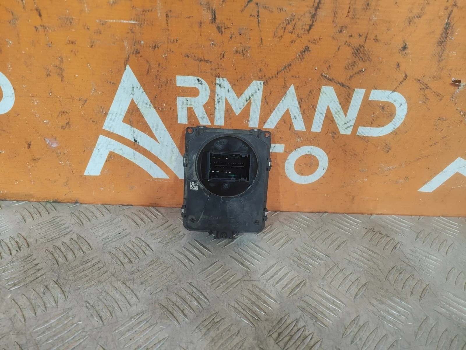 Блок управления фары Volkswagen Golf 2017-2020