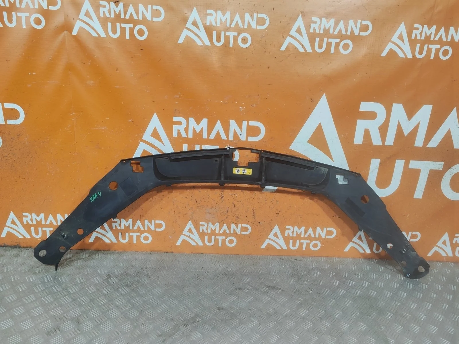 Кожух замка капота Mercedes ML GLE-Class 2015-2018 W166