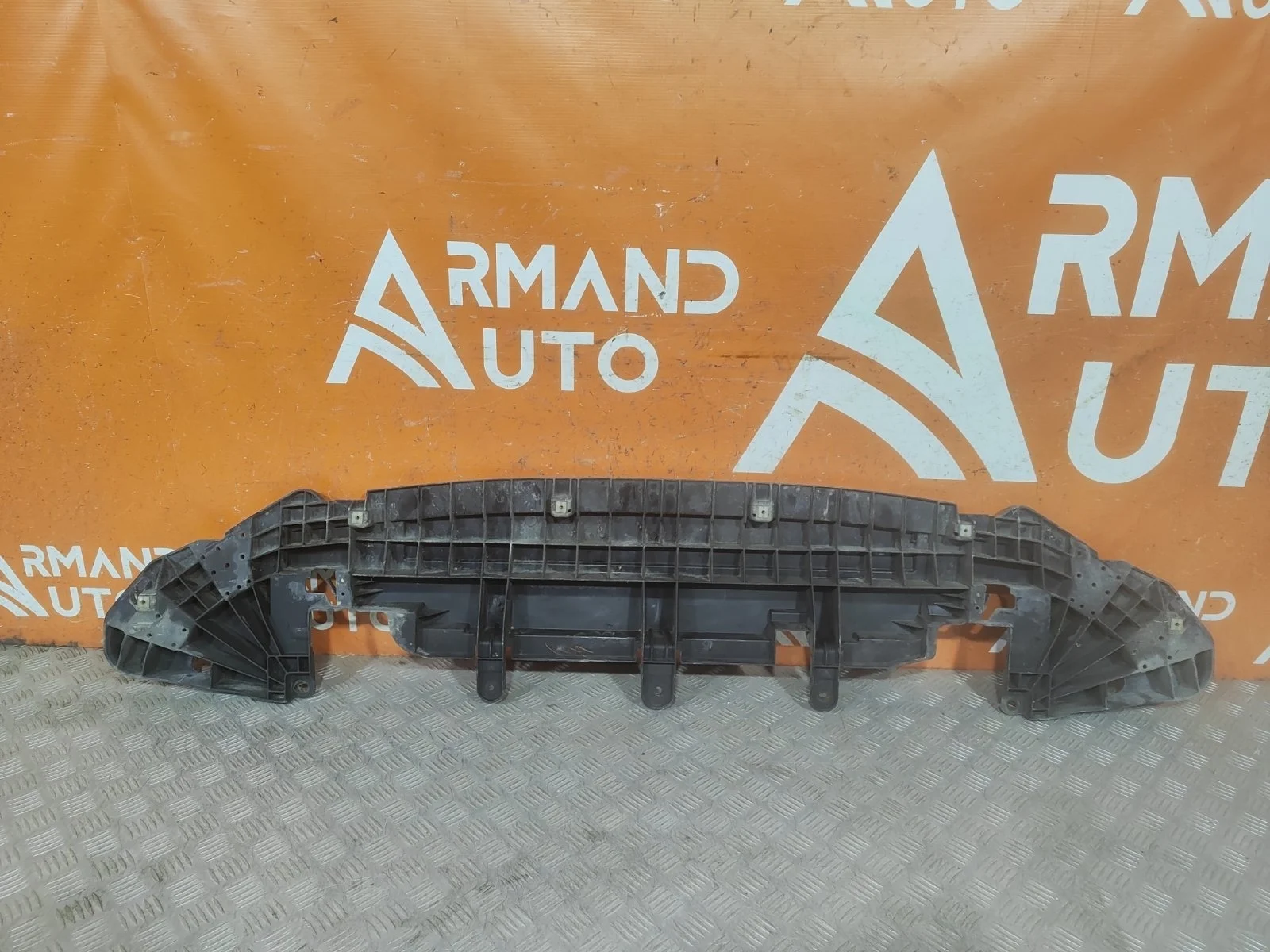 Пыльник бампера Toyota Camry 2017-нв 8 XV70