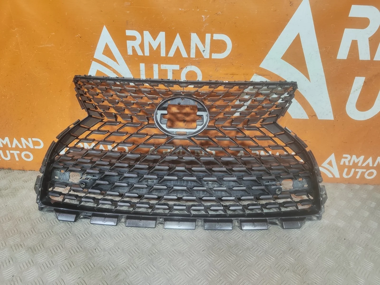 Решетка радиатора Lexus RX 2019-нв 4