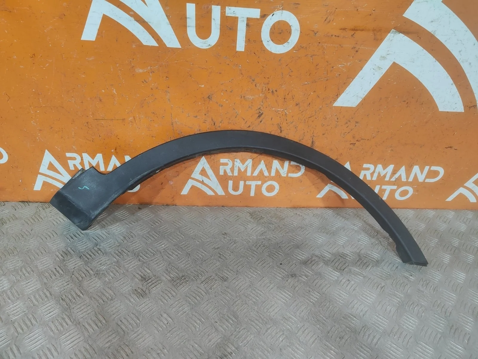 Расширитель крыла Toyota RAV4 2012-2015 CA40