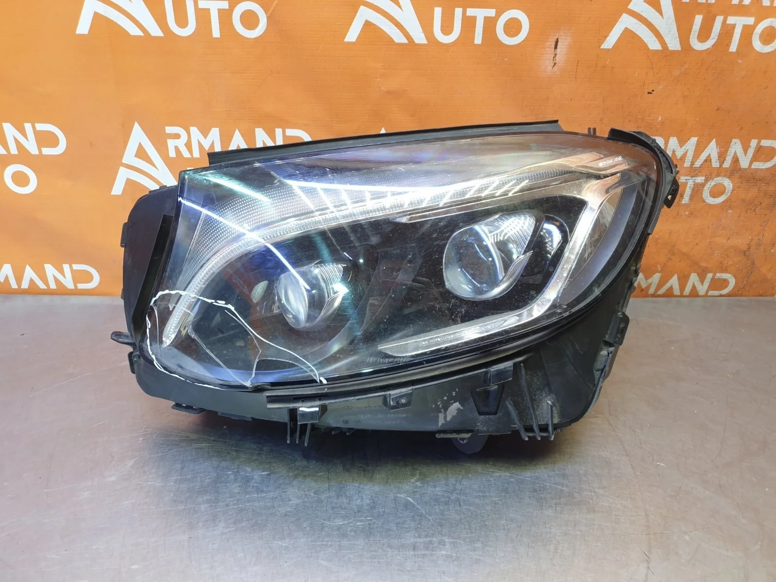 Фара Mercedes GLC-Class 2015-2019 X253