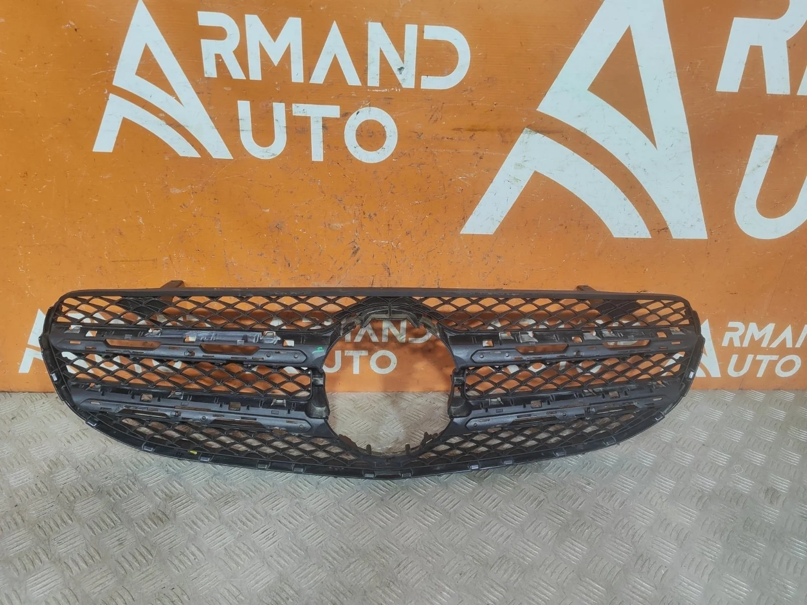 Решетка радиатора Mercedes GLC-Class 2019-нв X253