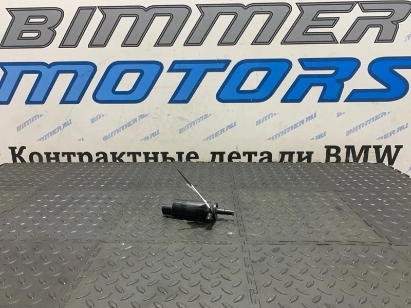 Форсунка стеклоомывателя BMW 1 E81