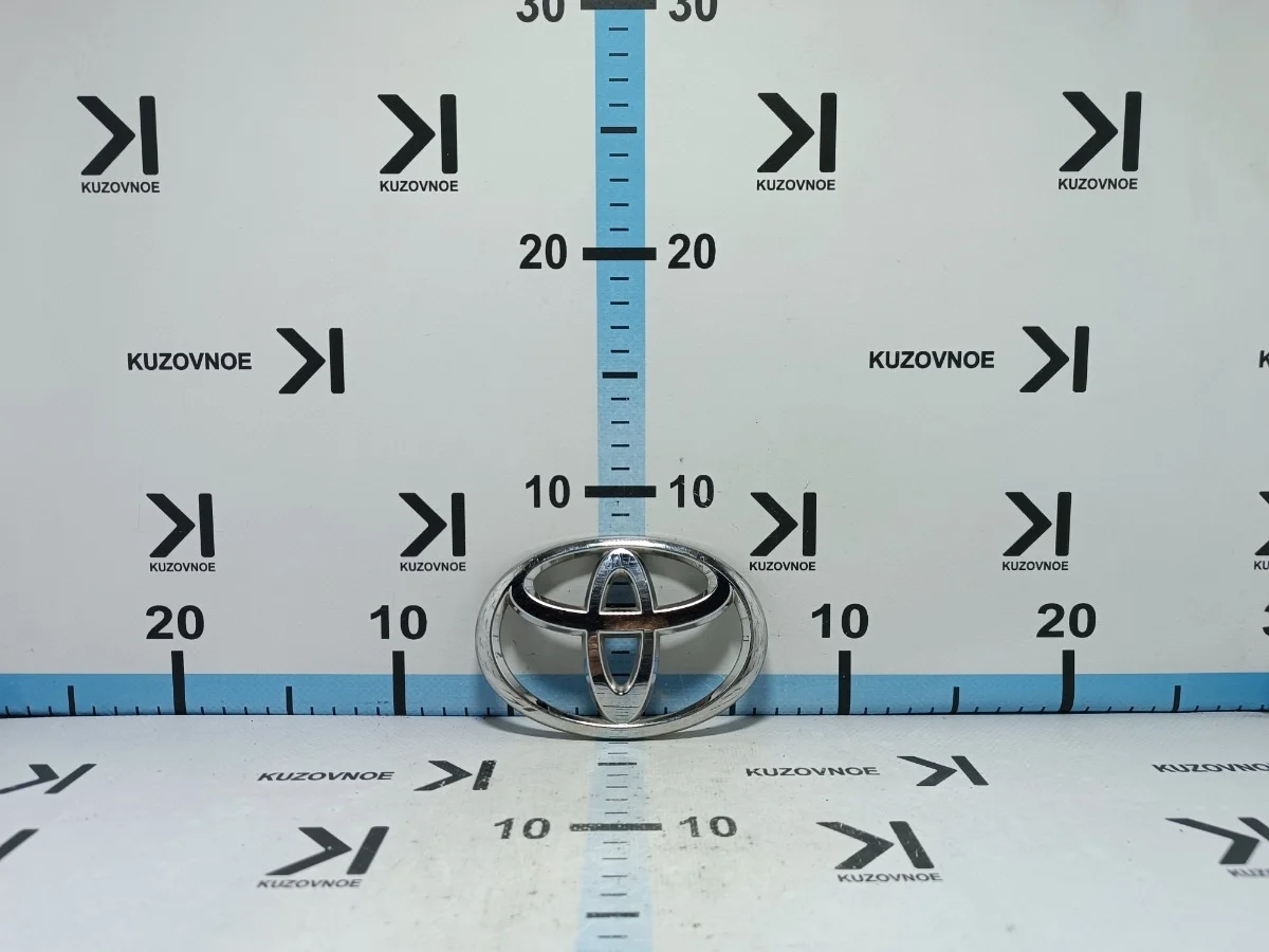 Эмблема Toyota Highlander 2012 XU40