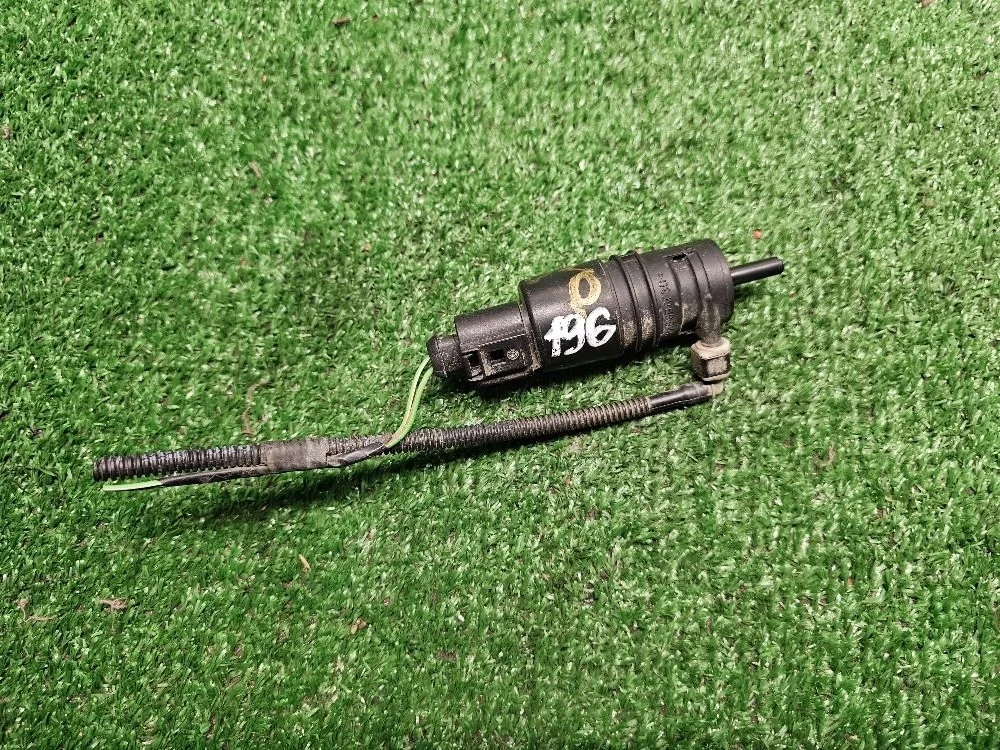 Насос омывателя Volkswagen Passat B5+