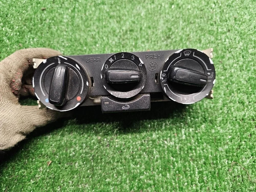 Блок управления климат-контролем Volkswagen Polo