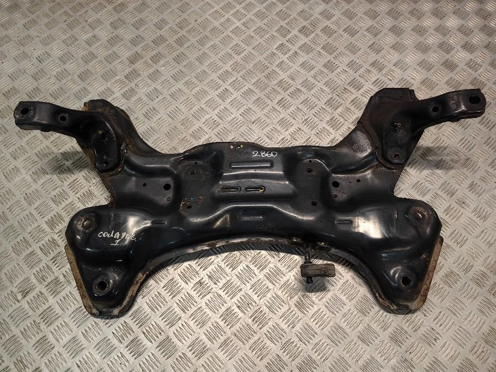 Подрамник передний Hyundai Solaris I