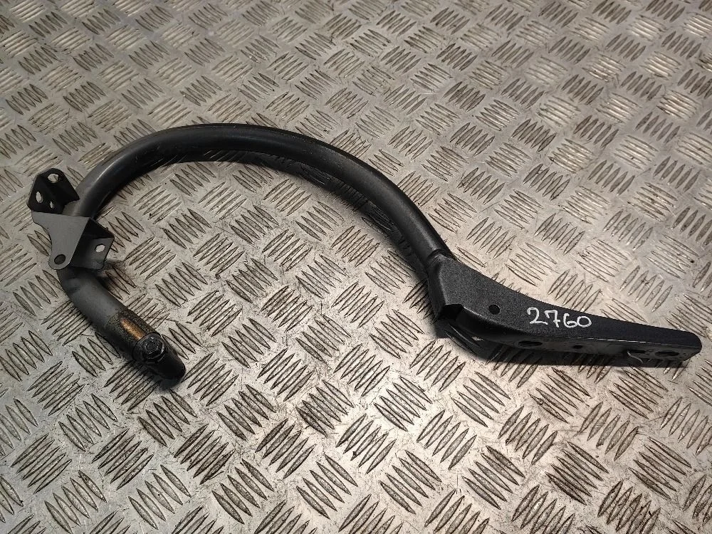 Петля крышки багажника правая Mercedes-Benz E W211