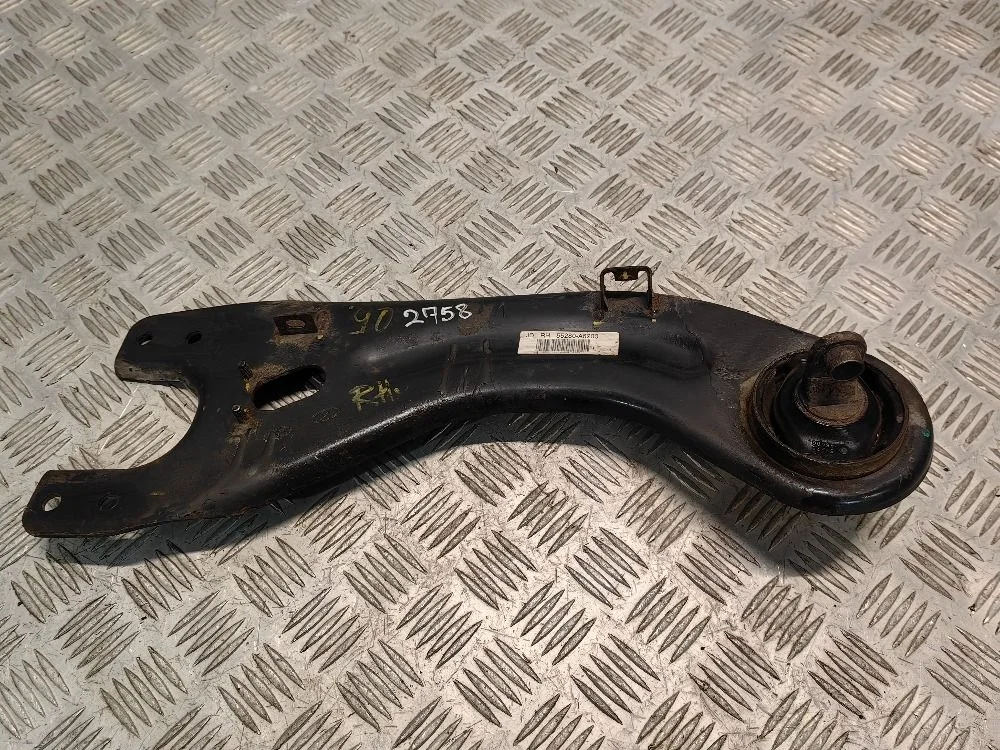 Рычаг задний правый продольный правый Kia Ceed