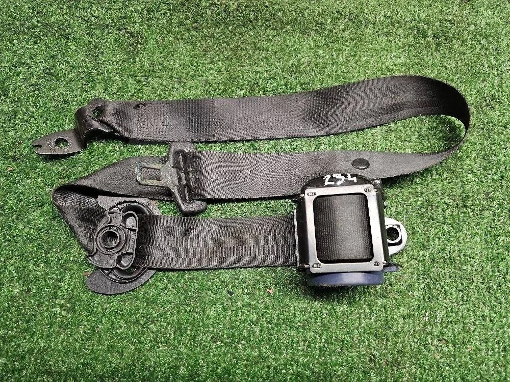 Ремень безопасности передний правый VW Polo 5