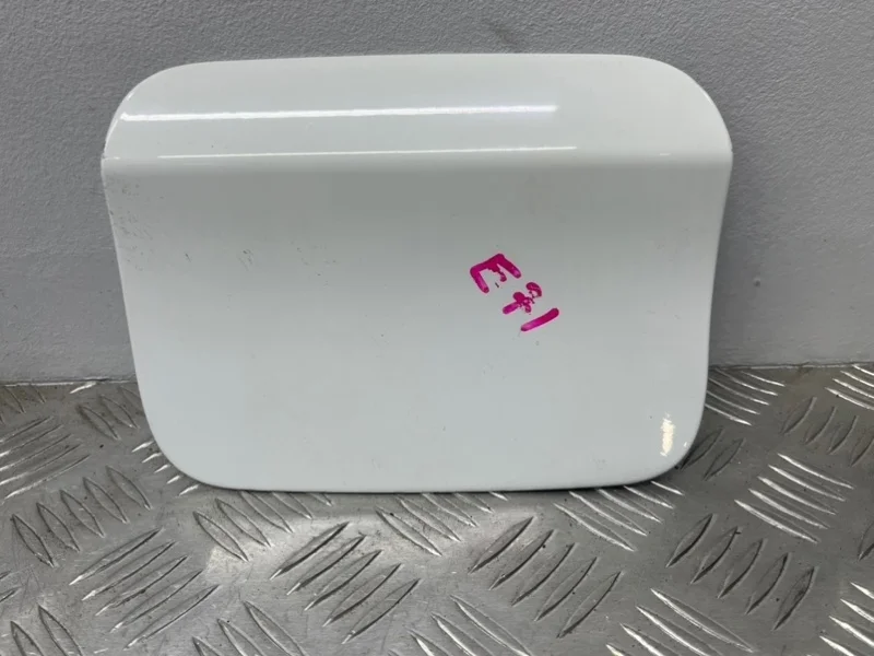 Лючок бензобака BMW X6 E71