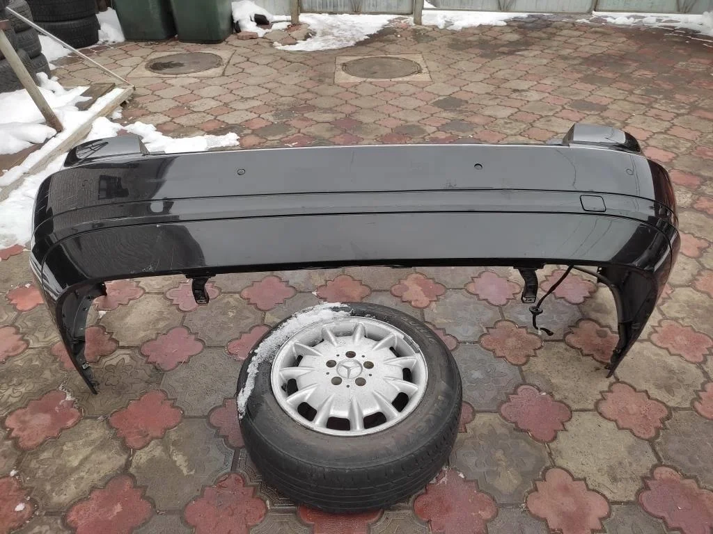 Бампер задний Mercedes-Benz
